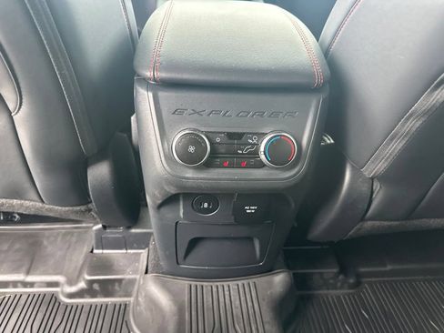 Used 2025 Ford Explorer ST-Line w/ Premium Package RWD image 24