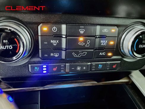 Used 2020 Ford F150 Lariat w/ Equipment Group 502A Luxury AWD/4WD image 23