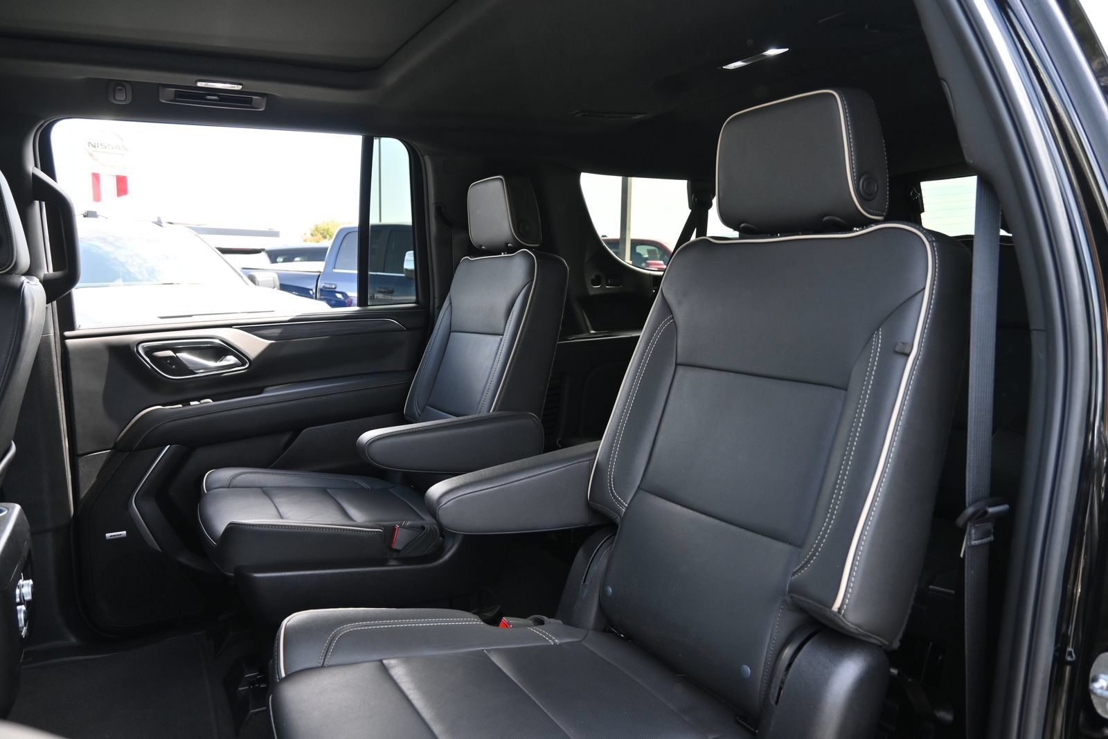 Used 2024 GMC Yukon XL SLT w/ SLT Luxury Package AWD/4WD image 20