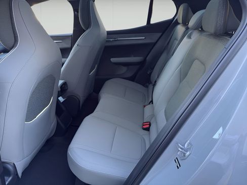 New 2026 Volvo EX30 Cross Country Ultra image 8