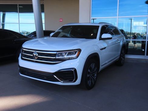 Used 2021 Volkswagen Atlas Cross Sport SEL Premium R-Line image 2