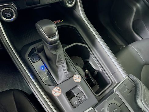 Used 2025 Toyota Grand Highlander FWD image 24