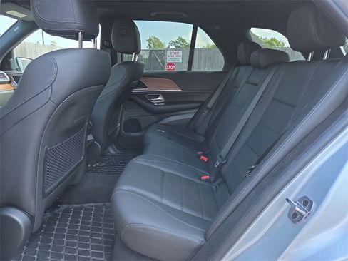 Certified 2025 Mercedes-Benz GLE 350 GLE 350 image 12