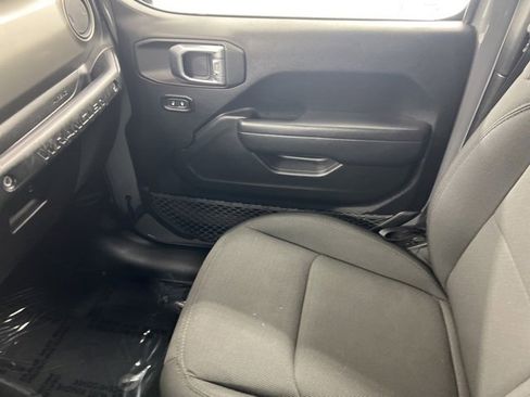 Used 2023 Jeep Wrangler Willys image 19
