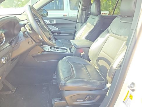 Used 2021 Ford Explorer ST w/ Equipment Group 401A AWD/4WD image 3
