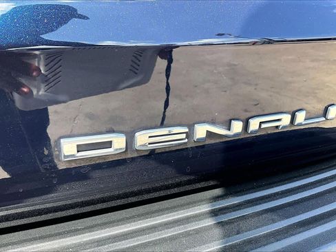 Used 2024 GMC Yukon XL Denali w/ Max Trailering Package image 10