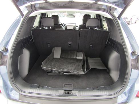 Used 2025 Ford Escape Platinum w/ Premium Technology Package image 7