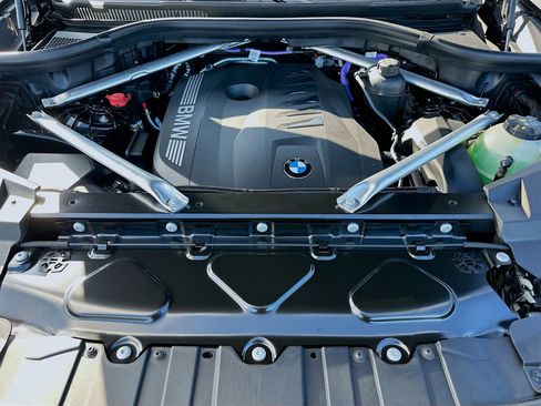 New 2026 BMW X5 sDrive40i w/ M Sport Package image 25