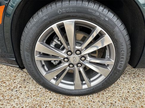 Certified 2025 Cadillac XT6 Premium Luxury image 34