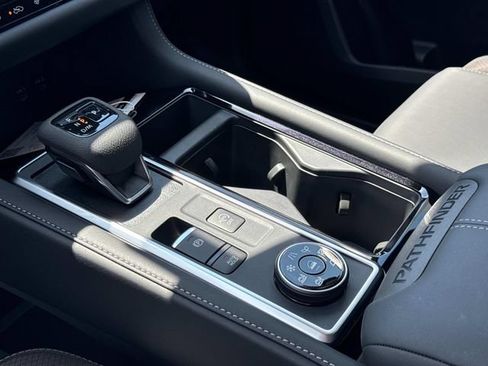 New 2026 Nissan Pathfinder SL AWD/4WD image 29