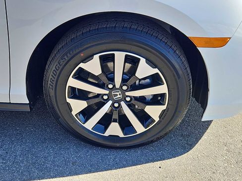 Certified 2026 Honda Odyssey EX-L image 26
