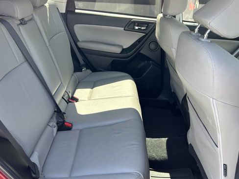 Used 2015 Subaru Forester 2.5i Touring w/ Eyesight & Navigation System image 18