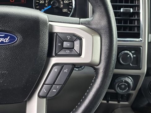 Certified 2017 Ford F150 Lariat image 28