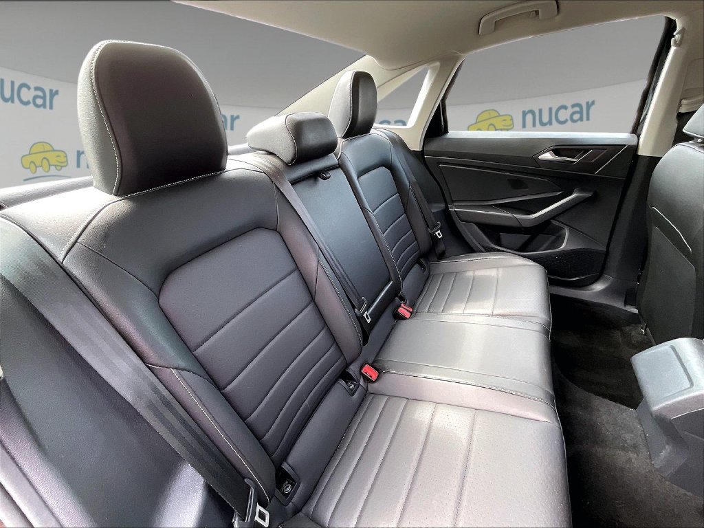 Used 2024 Volkswagen Jetta SE FWD image 15