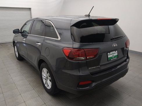 Used 2020 Kia Sorento LX FWD image 5