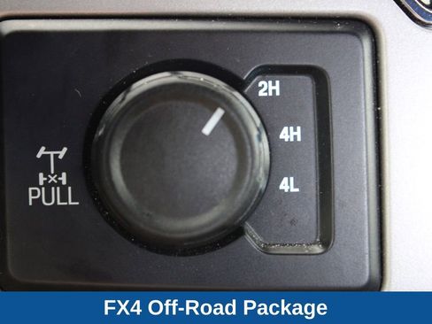 Used 2022 Ford F250 Lariat w/ Lariat Value Package AWD/4WD image 18
