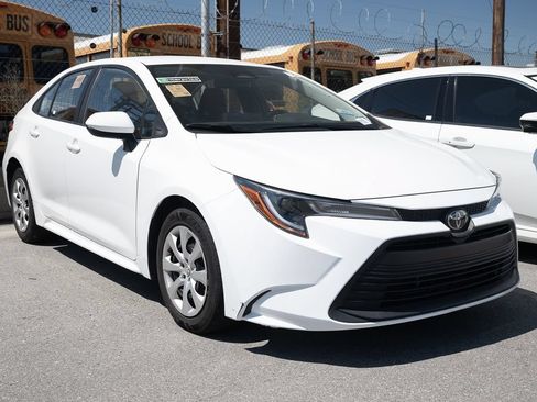 Used 2024 Toyota Corolla LE FWD image 1