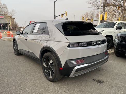 Used 2025 Hyundai Ioniq 5 SE image 7