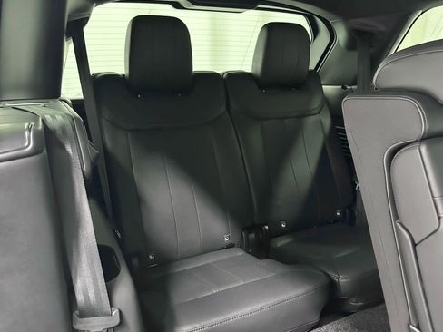 Used 2025 Land Rover Range Rover Long Wheelbase SE image 23