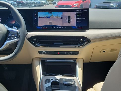 Used 2025 BMW 330i Sedan w/ Premium Package RWD image 18