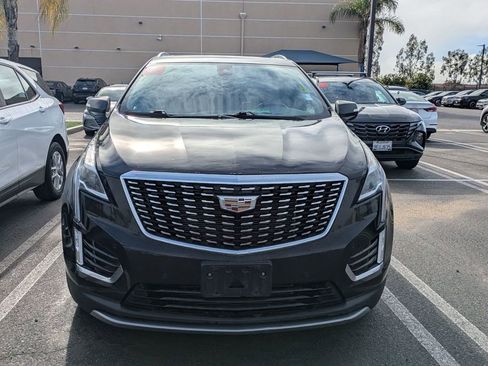 Used 2023 Cadillac XT5 Premium Luxury image 2