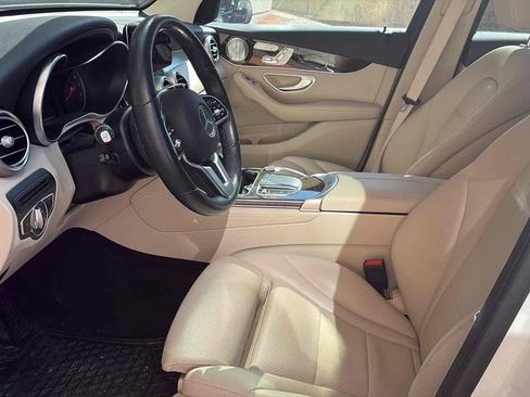 Used 2020 Mercedes-Benz GLC 300 4MATIC image 13