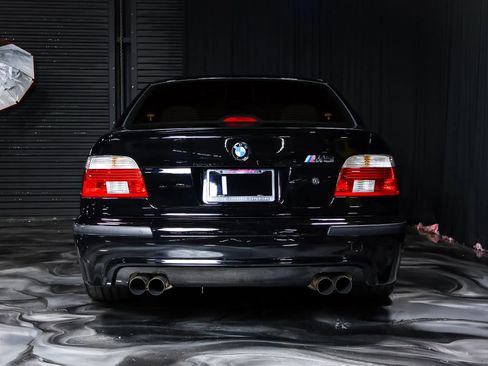 Used 2002 BMW M5 RWD image 13
