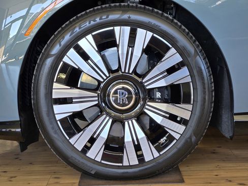 Used 2024 Rolls-Royce Spectre w/ Spectre Launch Package image 4