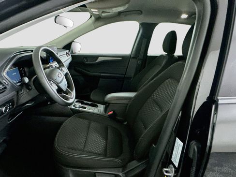 Used 2025 Ford Escape Active FWD image 13