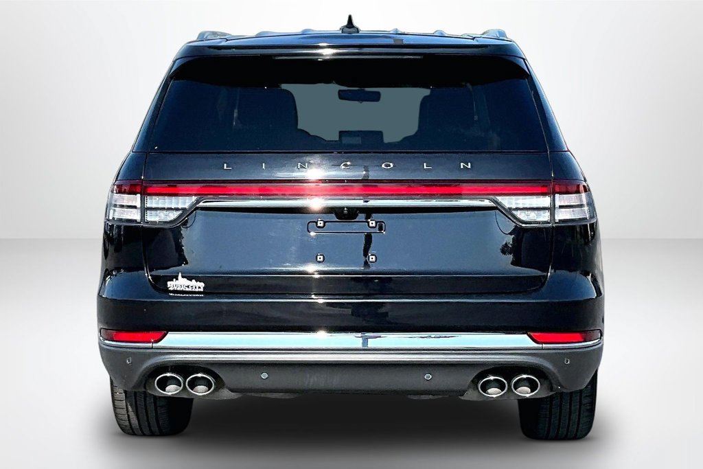 Used 2024 Lincoln Aviator Reserve AWD/4WD image 7