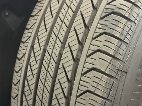 Certified 2025 Mercedes-Benz GLA 250 image 40