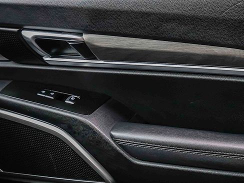 Used 2023 Kia Telluride EX X-Line image 16