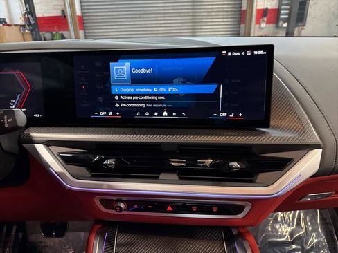 Used 2024 BMW XM w/ M Driver's Package image 19