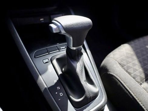 Used 2022 Kia Rio LX image 26