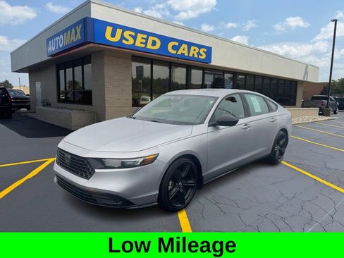 Used 2024 Honda Accord Sport image 1