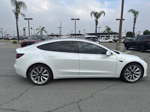 Used 2019 Tesla Model 3 Mid Range image 9