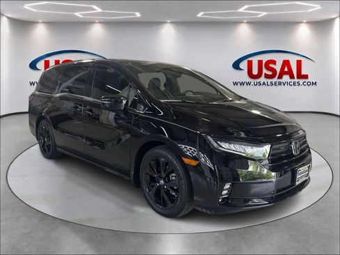 Used 2023 Honda Odyssey Sport image 3