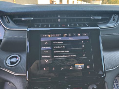 Used 2024 Jeep Grand Cherokee Altitude image 40