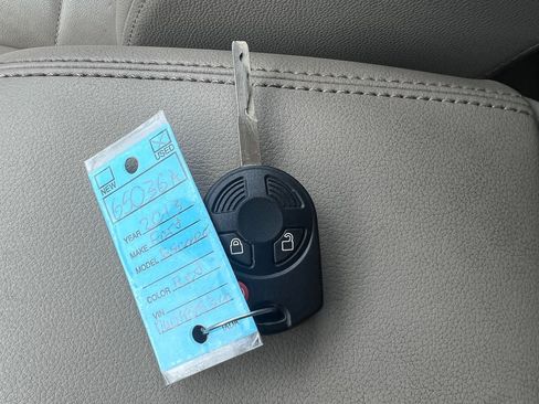Used 2013 Ford Escape SEL AWD/4WD image 32