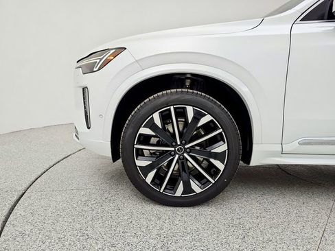 New 2026 Volvo XC90 B5 Plus w/ Protection Package image 30