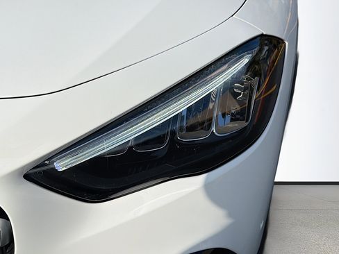 Used 2025 Mercedes-Benz GLA 250 image 10