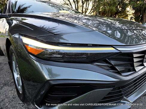 Used 2024 Hyundai Elantra SE image 69