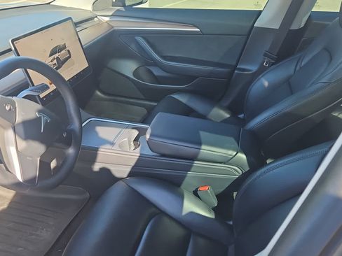 Used 2023 Tesla Model 3 Standard Range image 14