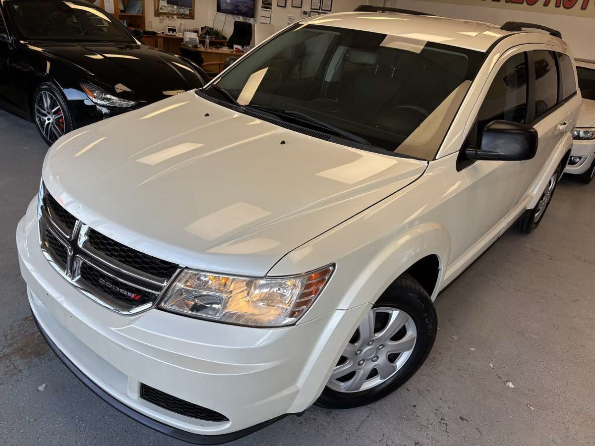 Used 2016 Dodge Journey SE w/ Flexible Seating Group FWD image 9