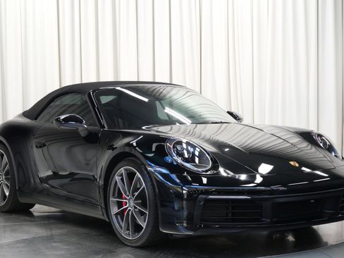 Used 2024 Porsche 911 Carrera S RWD image 3