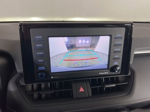 Used 2020 Toyota RAV4 XLE image 7