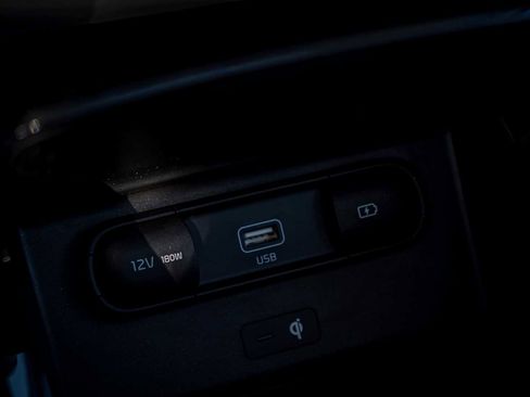 Certified 2022 Kia Telluride SX w/ SX Prestige Package image 24