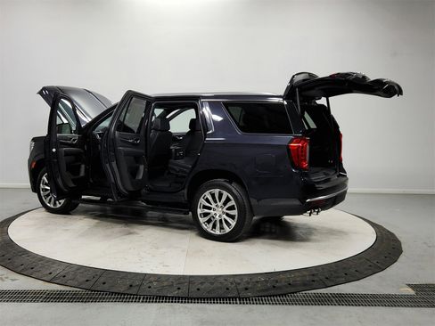 Used 2023 GMC Yukon Denali image 13