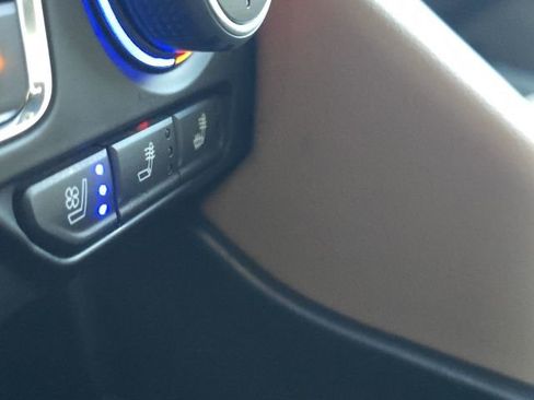 Used 2023 Chevrolet Tahoe Premier w/ Advanced Technology Package image 43