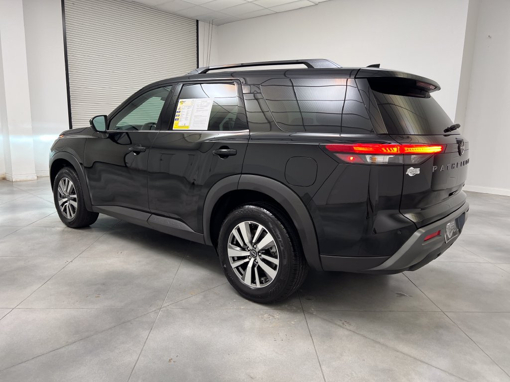 Used 2026 Nissan Pathfinder SL FWD image 6